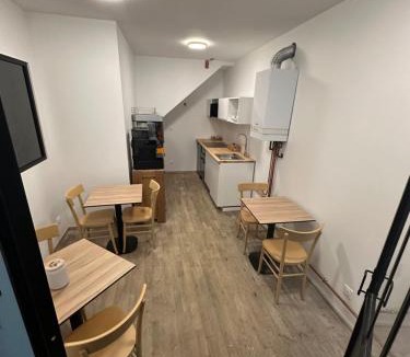 Langres Apartment | Suite 1- La Petite Auberge