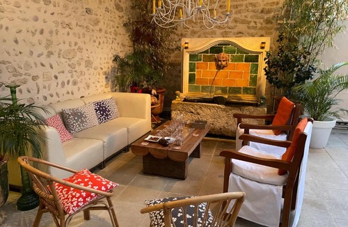 Domazan House | Suite de charme avec patio dans village