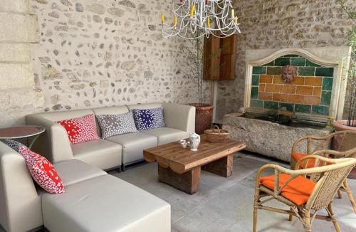 Domazan House | Suite de charme avec patio dans village