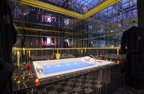 Sedan Apartment | Suite de Luxe - Jacuzzi Privatif - Cinéma - Sedan