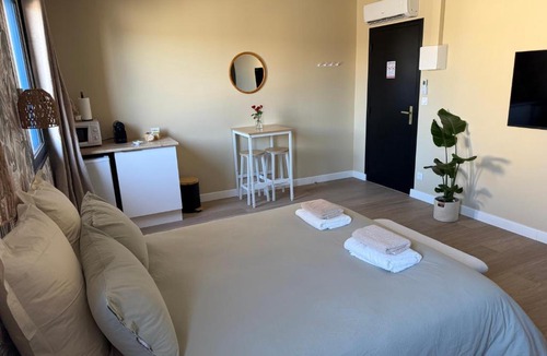 La Neuvillette Apartment | Suite du Spa 3 - Parking Privé Gratuit à Reims