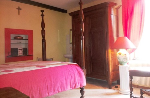 Aydoilles Bed & Breakfast | Suite familiale au Prieuré avec accès parc et grandes chambres - FR-1-589-736