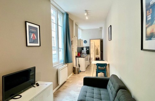 Barbatre Apartment | Suite Orphelins 2 (rdc)