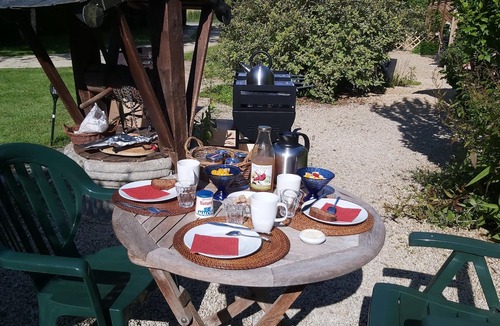 Calorguen Cottage | Suite-Saint Lunaire-Wet room-Garden view