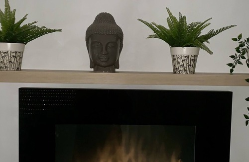 Altviller Apartment | Suite with cinema room and private spa