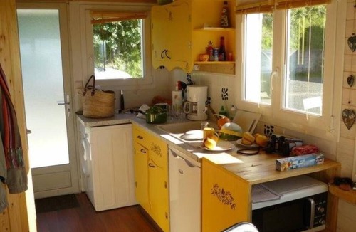 Tredrez-Locquemeau Apartment | Sunny maisonette with stunning sea view for 2 people