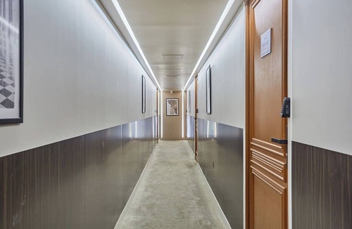 Grenelle Apartment | Superb AC Apartment Champs de Mars Eiffel Tower