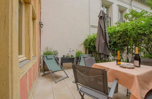 Old Town Condo | Superb apartment in the centre of Troyes with a private terrace!