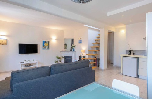 Saint-Tropez City Centre Apartment | Superb flat - AC- 1BR - 2P - Saint-Tropez