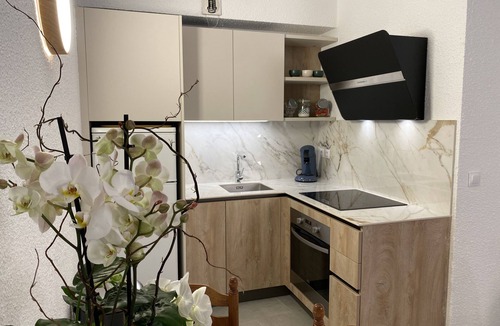 Gorbio Apartment | Superb T2 apartment in residence with swimming pool, tennis court and garage