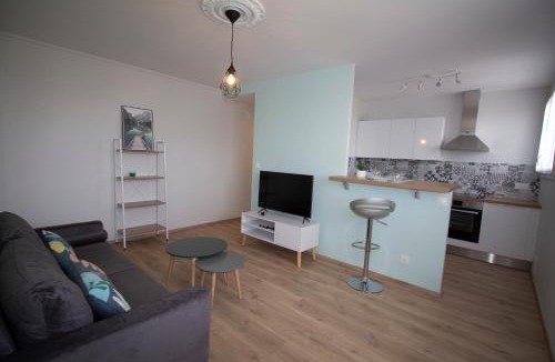 Sainte-Savine Apartment | Superbe 2 pièces - Secteur gare de Troyes et centre-ville avec stationnement