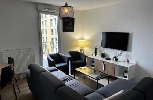 Fontaine Lestang-Bagatelle-Papus-Tabar-Bordelongue Apartment | Superbe T3 à côté du Métro, Tramway, Parking Privé