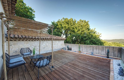 Rochefort-du-Gard House | Swimming pool & sunsets in Provence