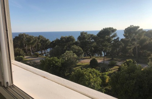 Bandol Apartment | T1 34m2 5 people Residence Athena Bandol sea view