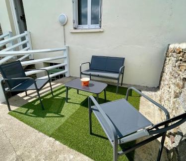 Lamballe Apartment | T1 bis à la décoration soignée