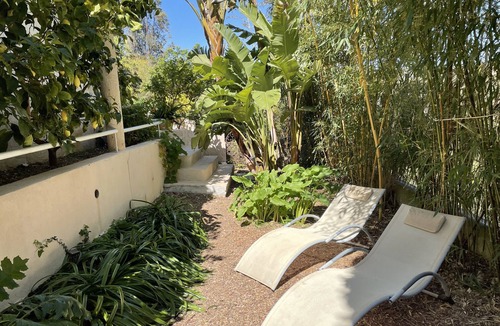 Le Pradet Apartment | T2 30 M2 GROUND HOUSE WITH INDEPENDENT ENTRANCE TO THE GARDEN PRADET JOUISSA