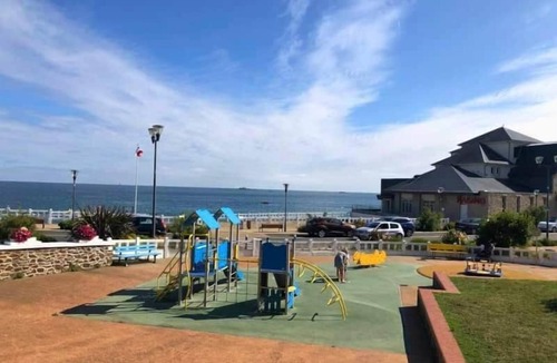 Saint-Quay-Portrieux Apartment | T2 apartment for 4 people "feet in the water" (beach 20 meters)