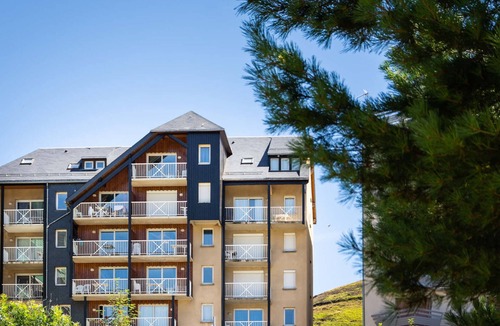 Peyragudes Apartment | T2 apartment with balcony, 400m from slopes, free shuttle, Spassio access, pets allowed