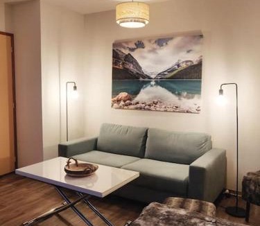 Ignaux Apartment | T2 confortable 31m2 piscine terrasse vue dégagée montagne