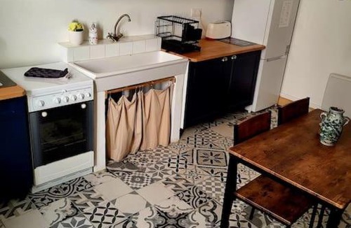 Remoulins Apartment | T2 Duplex "Chez Évelyne"