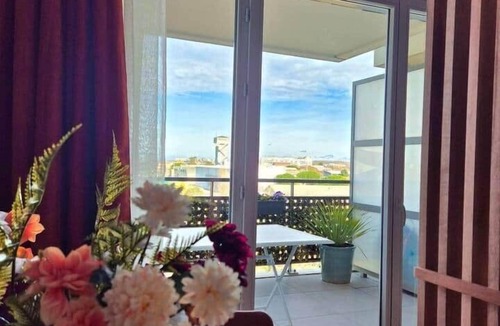 Fontaine-Bayonne-Cartoucherie Apartment | T2 with terrace and parking - ideal for a stay in Toulouse