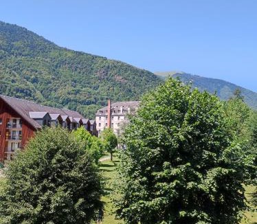 Bagneres-de-Luchon Apartment | T3 cosy au Jardin du Ramel