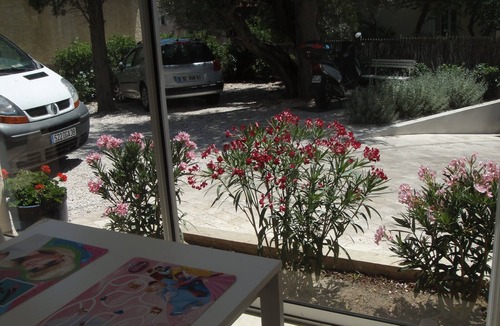 Bandol Apartment | T3 furnished -RDC beautiful Villa-100m from the beach Renécros, WIFI, Clim, Parking