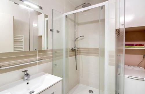 Esquieze-Sere Apartment | T3 lumineux avec jardin, 6 pers., Wi-Fi, parking, animaux admis - FR-1-402-1