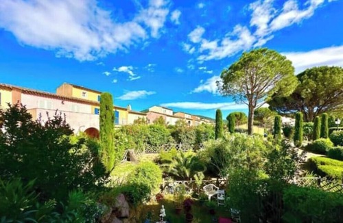 La Mole Apartment | T3 with swimming pool - Family oasis at the gates of Saint-Tropez