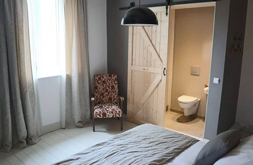 Grandrupt-de-Bains Bed & Breakfast | Taupe Room with Gourmet Breakfast in Farm, Grandrupt-de-Bains