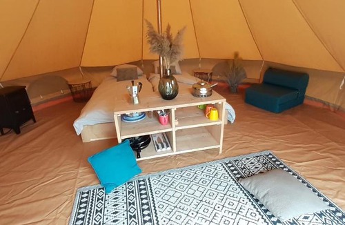 Bannes Other | Tente Bell au camping Hautoreille