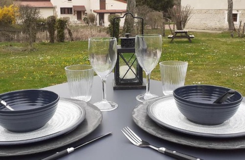 Bannes Other | Tente Bell au camping Hautoreille