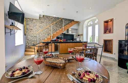 Manoncourt sur Seille-Belleau Villa | Teranga - Terre d'Accueil - Domaine Château Colin