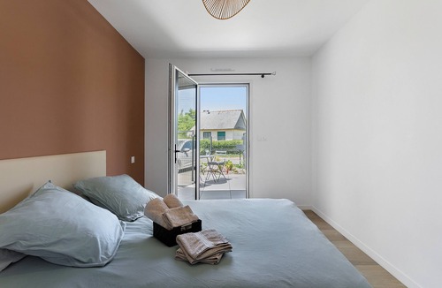 Lanvollon Bed & Breakfast | Terra Cotta Guest Room with Shared Pool, Communal Terrace and Wi-Fi