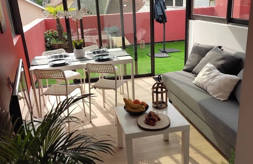 Lourdes Condo | Terrasse Privée & vue Panoramique - Climatisation - Wifi - Netflix
