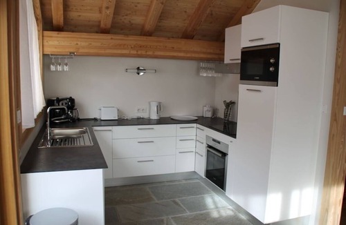 Les Claux Ski Chalet | TETRAS I Chalet de Prestige Vars 2000, sleeps 12 (8 adults/4 children)