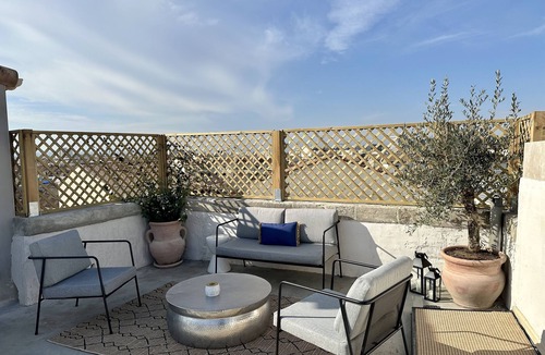 Quartier Administrations Apartment | The arena terrace