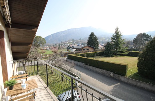 Saint-Jorioz Apartment | The chalet: Renovated apartment near the lake
