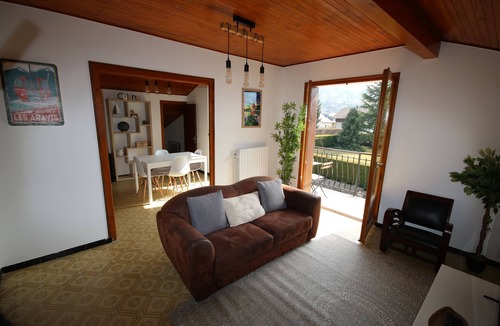 Saint-Jorioz Apartment | The chalet: Renovated apartment near the lake