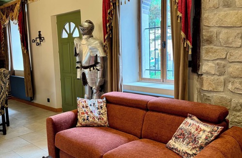 Sens House | The Knights' Lodge, a medieval-themed house with air conditioning and balneotherapy