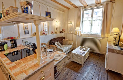 Riquewihr Apartment | The Little bear Romantic apartment