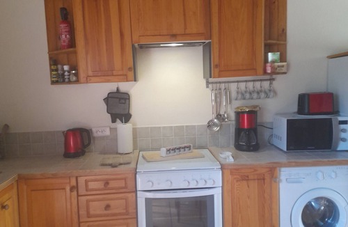 Ploezal House | The Longere Sleeps 5 (2 Bedrooms)