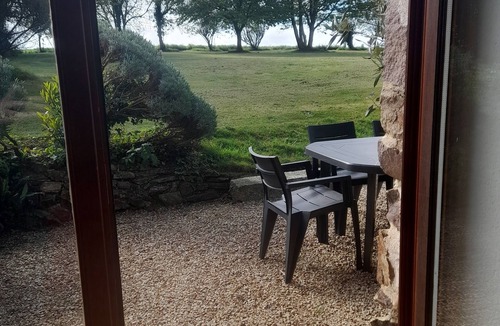 Ploezal House | The Longere Sleeps 5 (2 Bedrooms)