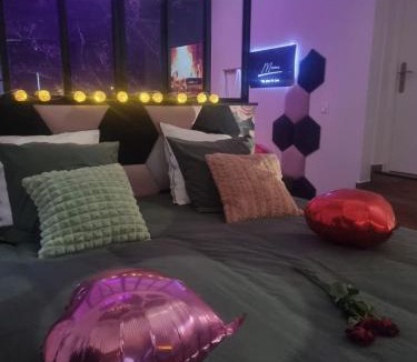 Bouxieres-aux-Dames Hotel | The Moon Chambre romantique proche de Nancy