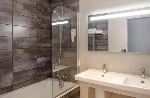 Lamballe Hotel | The Originals City, Hôtel Les Caps