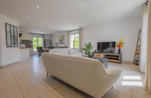 Dienville House | The Paradise of the Eastern Lakes