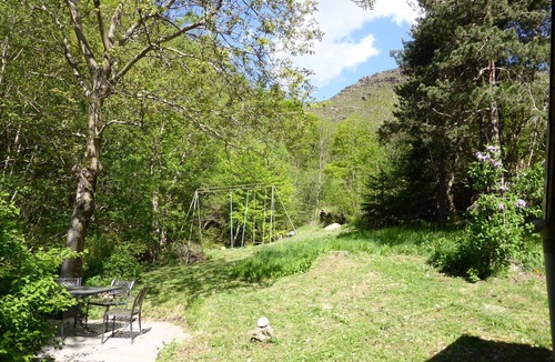 Nohedes Villa | The River Mountain House at 1,000m altitude in the Pyrenées-Orièntales