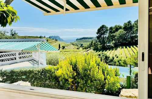 Le Beausset House | the sea while the legendary country's calm