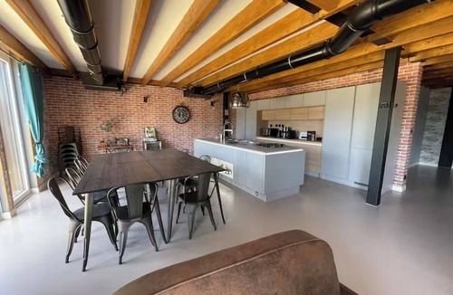 Trelevern Villa | The spacious Tomé loft 10 minutes' walk from the beaches of Trélévern