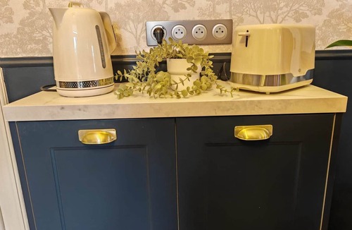 Plantieres Queuleu Apartment | The Vintage: A 4-Star Apartment for up to 5 People